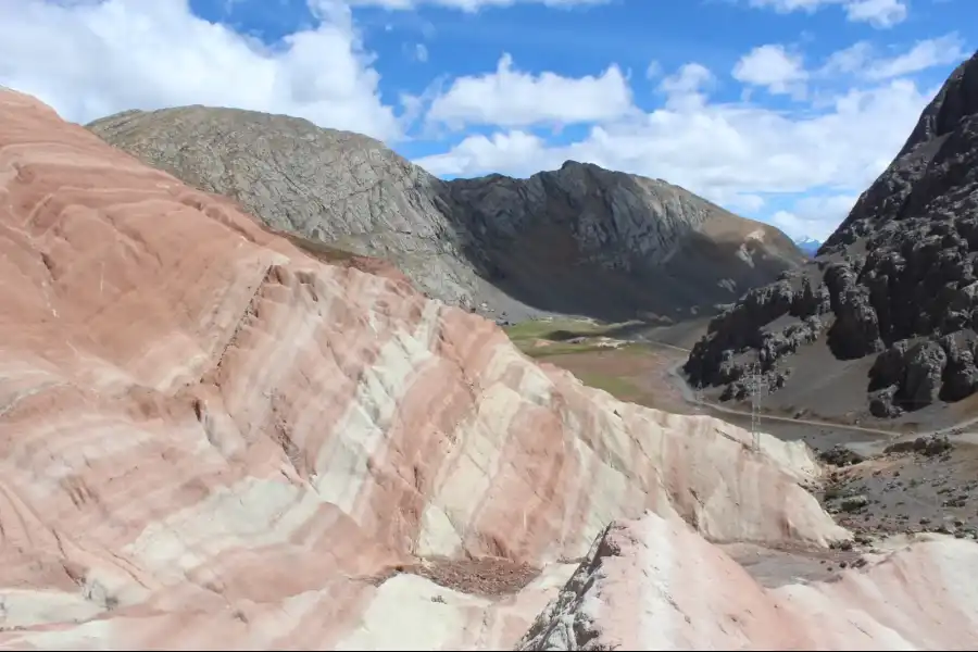 Imagen Montaña De Colores De Pucapampa - Imagen 4