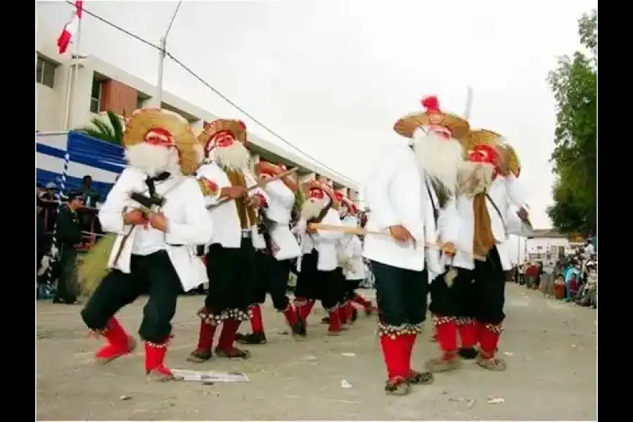 Imagen Danza El Auquish Negro Y Blanco De Manzanares - Imagen 6