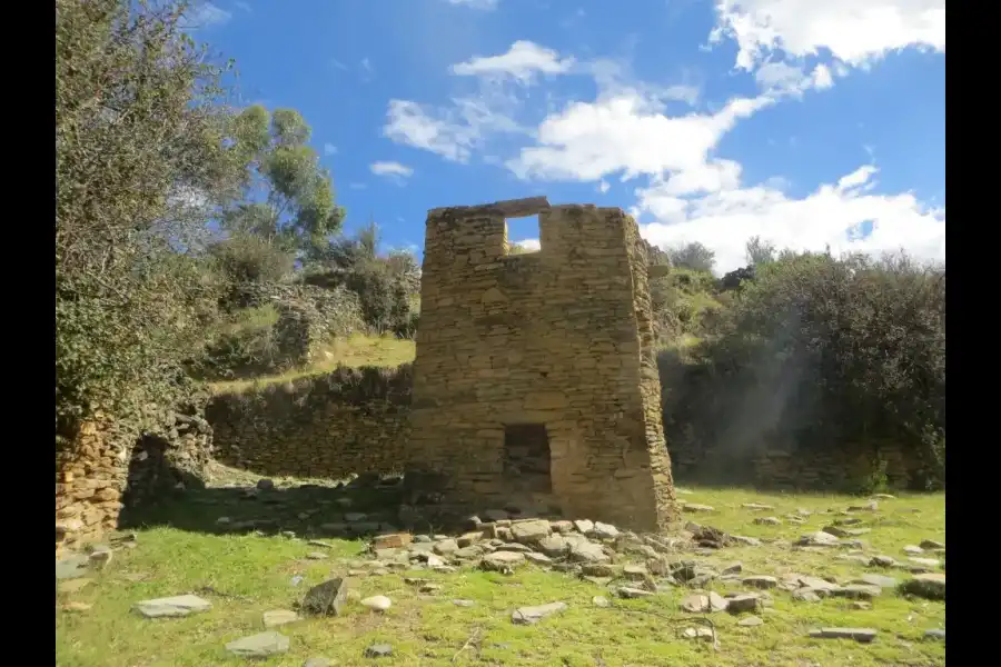 Imagen Sitio Arqueológico Nunash - Imagen 1