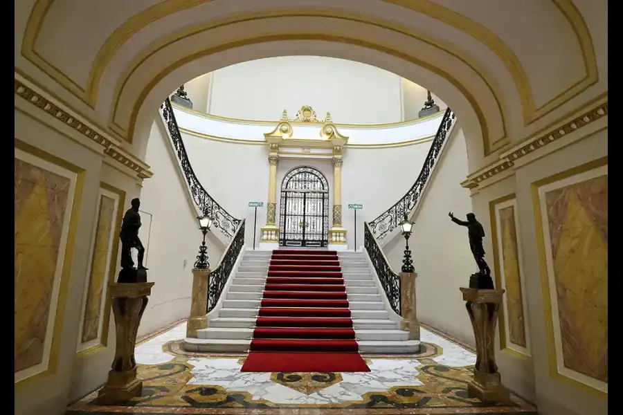 Imagen Palacio De Gobierno Del Perú - Imagen 1