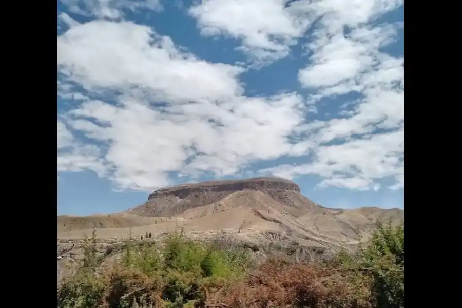 Imagen Zona Arqueológica Monumental Cerro Baúl - Imagen 1