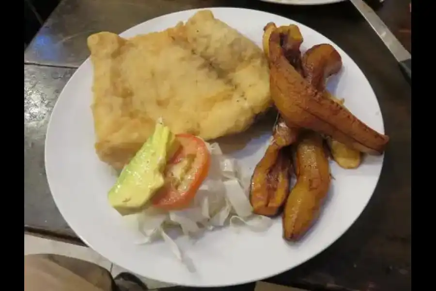 Imagen Paiche Frito Con Chonta Y Yuca O Platano - Imagen 5