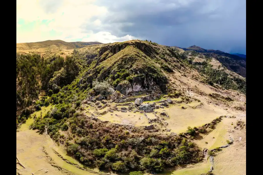 Imagen Sitio Arqueológico De Qollmay - Imagen 1