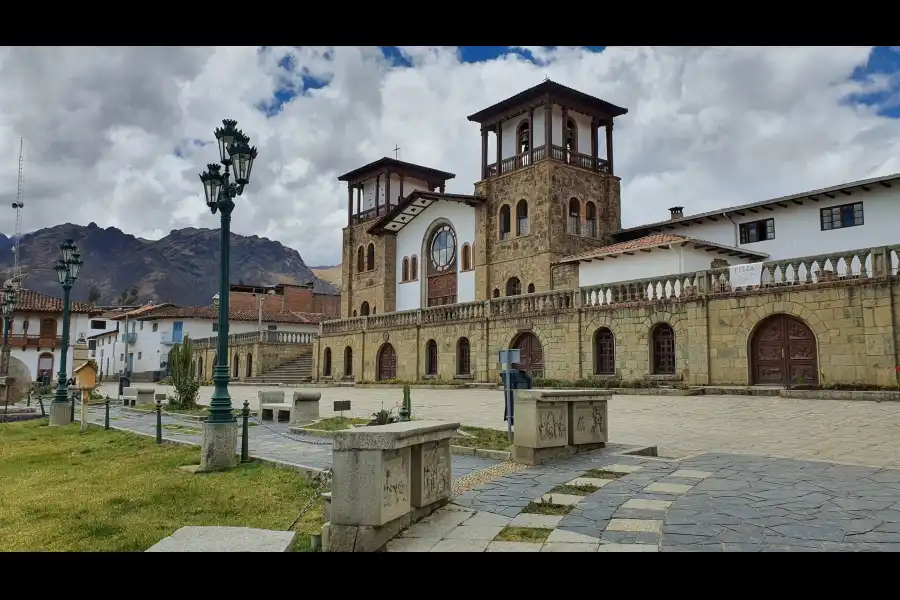 Imagen Plaza De Armas Hugo De Censi - Imagen 5