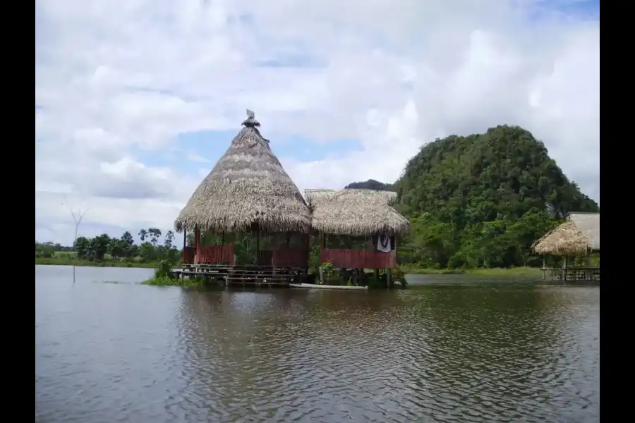 Imagen Laguna De Los Milagros - Imagen 1