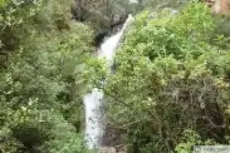 Imagen Cascada De Pajtsa Ruri - Imagen 3