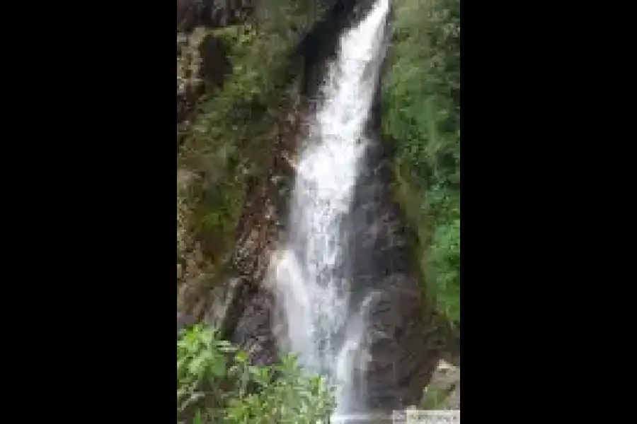 Imagen Cascada De Pajtsa Ruri - Imagen 5