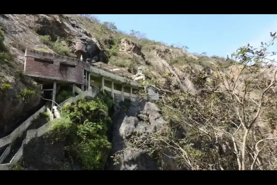 Imagen Leyenda Del Cerro Chalpón Y El Cerro Rajado - Imagen 3