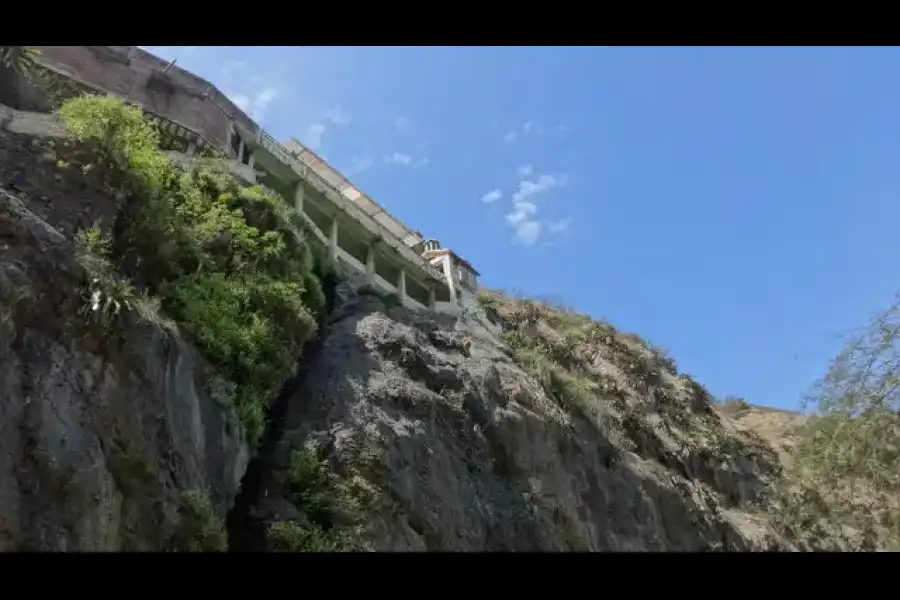 Imagen Leyenda Del Cerro Chalpón Y El Cerro Rajado - Imagen 4