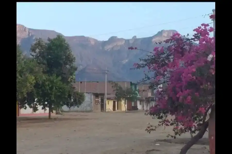 Imagen Leyenda Del Cerro Chalpón Y El Cerro Rajado - Imagen 5