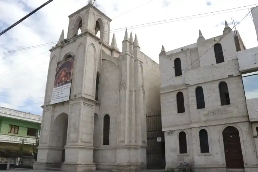 Imagen Iglesia Del Señor De La Caña - Imagen 4