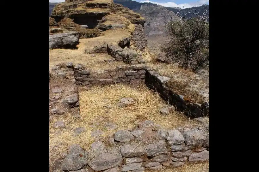 Imagen Zona  Arqueologico De Tambo Pukara - Imagen 3