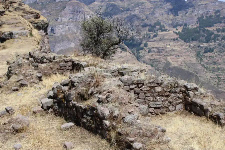 Imagen Zona  Arqueologico De Tambo Pukara - Imagen 7