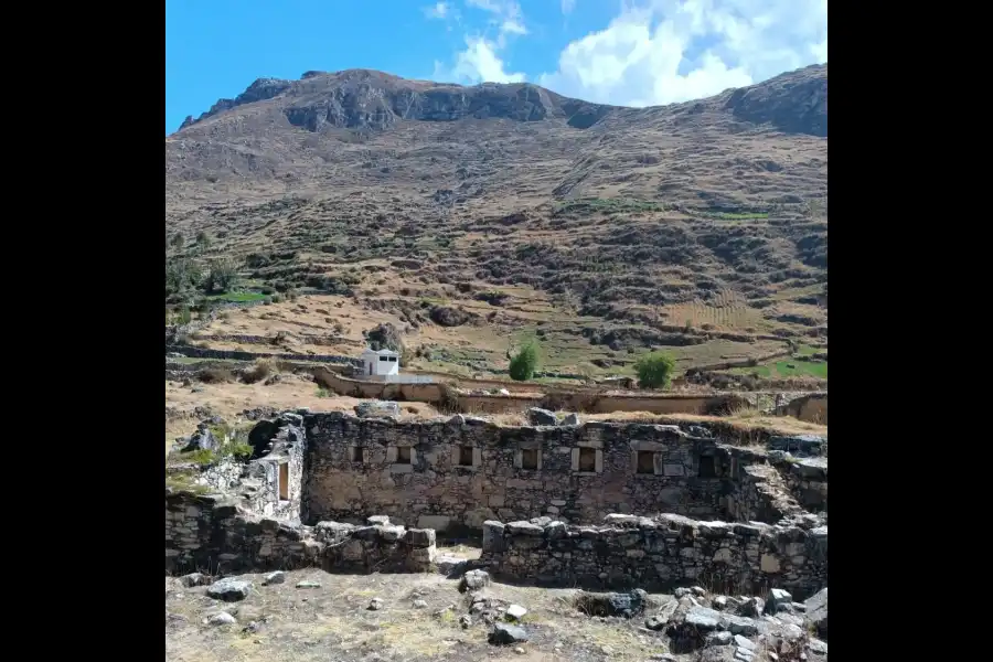 Imagen Monumento Arqueológico Prehispánico Yarushpampa - Imagen 1