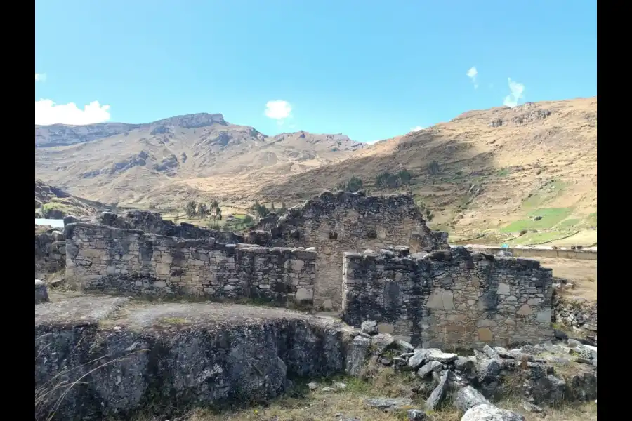 Imagen Monumento Arqueológico Prehispánico Yarushpampa - Imagen 7