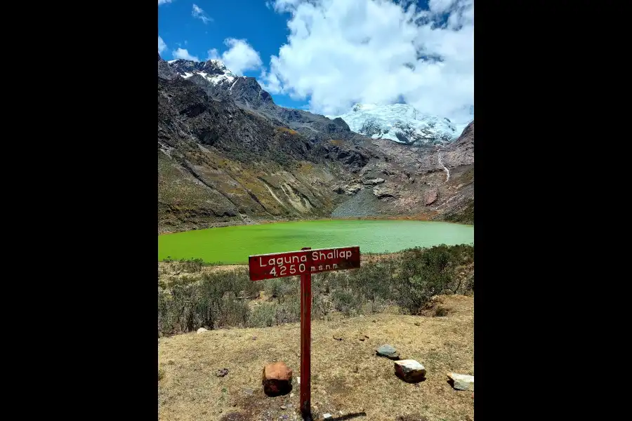 Imagen Laguna Shallap - Parque Nacional Huascarán - Imagen 1