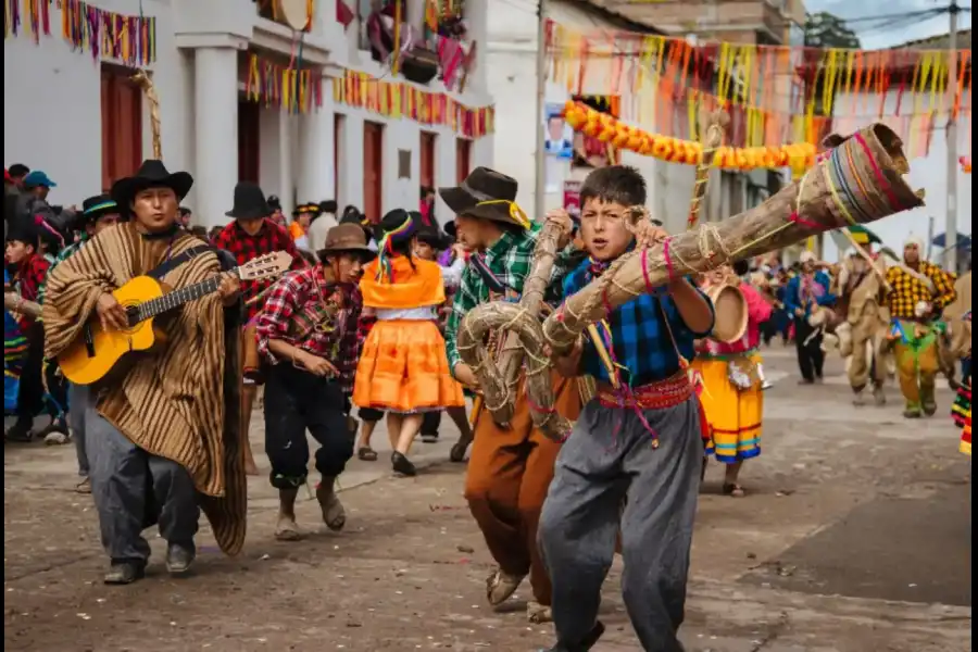 Imagen Encuentro De Carnaval Originario Del Perú - Pukllay Andahuaylas - Imagen 5