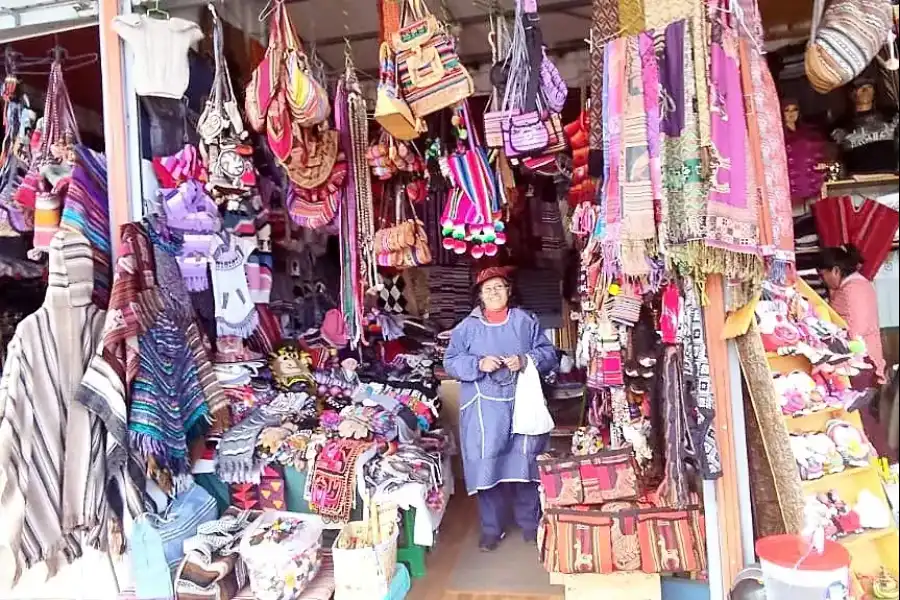 Imagen Mercado Artesanal Del Puerto Muelle De Puno - Imagen 10