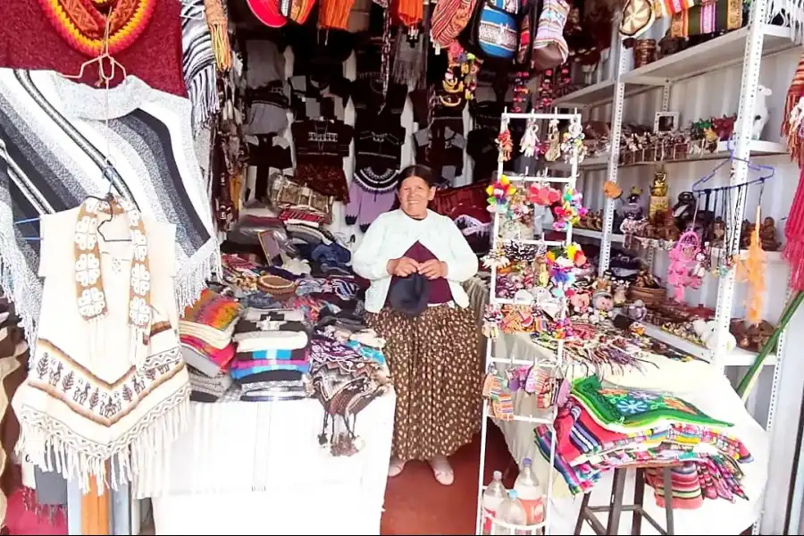 Imagen Mercado Artesanal Del Puerto Muelle De Puno - Imagen 14