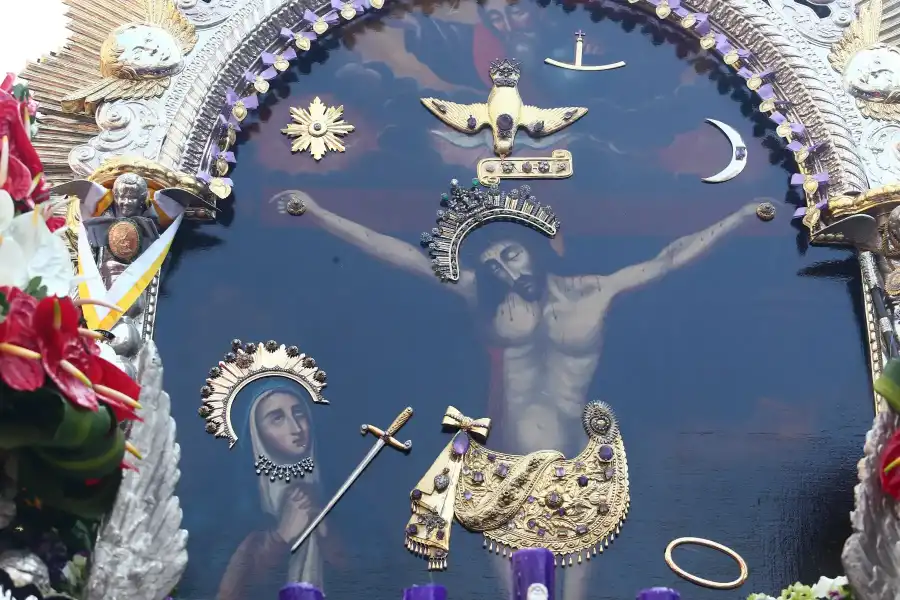 Imagen Procesión Del Señor De Los Milagros - Imagen 4