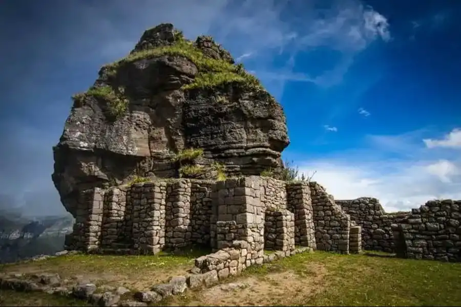 Imagen Sitio Arqueológico Waqrapukara - Sector Pomacanchi - Imagen 3