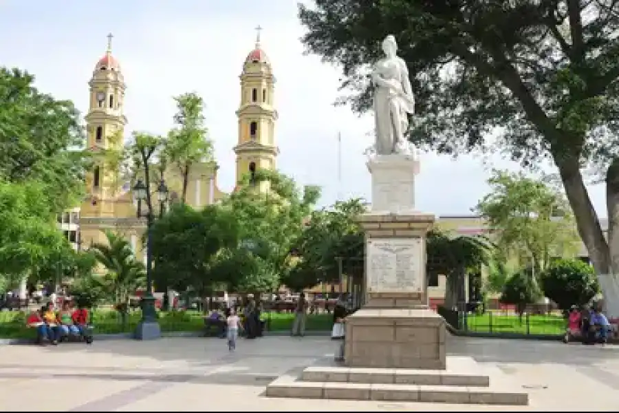 Imagen Plaza De Armas De Piura - Imagen 1