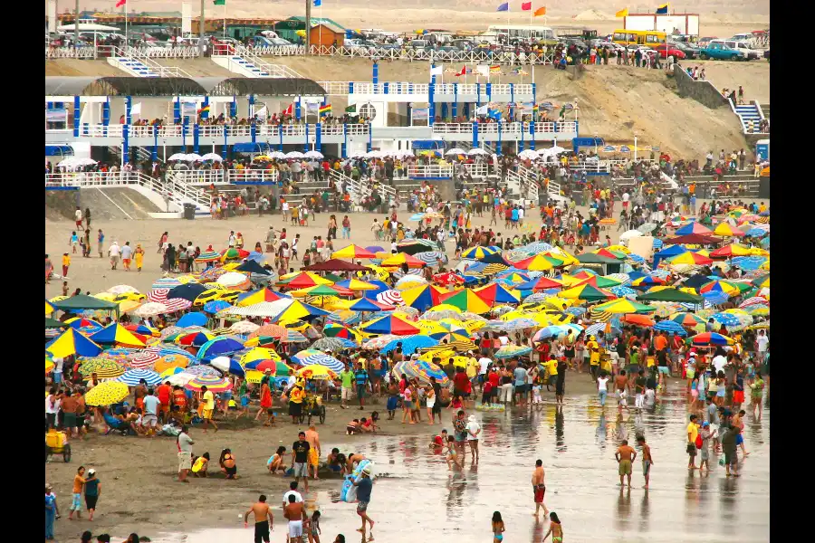 Imagen Playa Pozo De Lisas - Ilo - Imagen 1