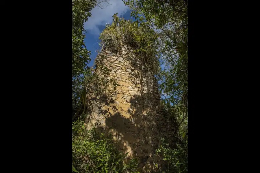 Imagen Sitio Arqueológico El Imperio - Imagen 1