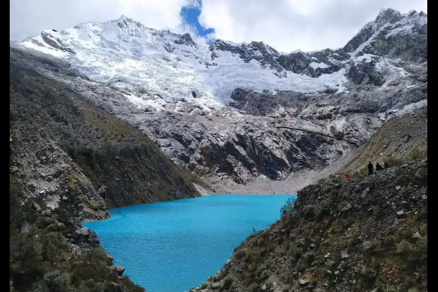 Imagen Laguna Huallcacocha - Imagen 1