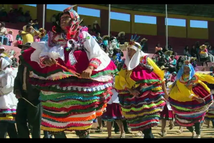 Imagen Danza Los Turcos De Chambuc - Imagen 3