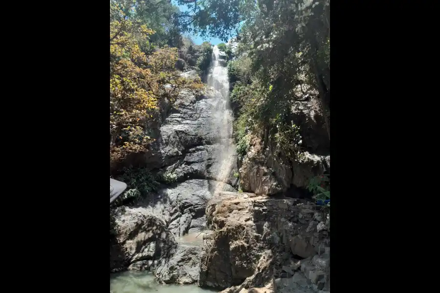 Imagen Catarata El Sitan De Chirimoyos - Imagen 4