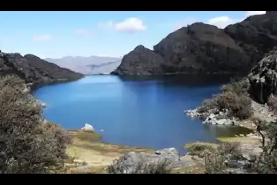 Imagen Laguna Luncho De Huantán - Imagen 1