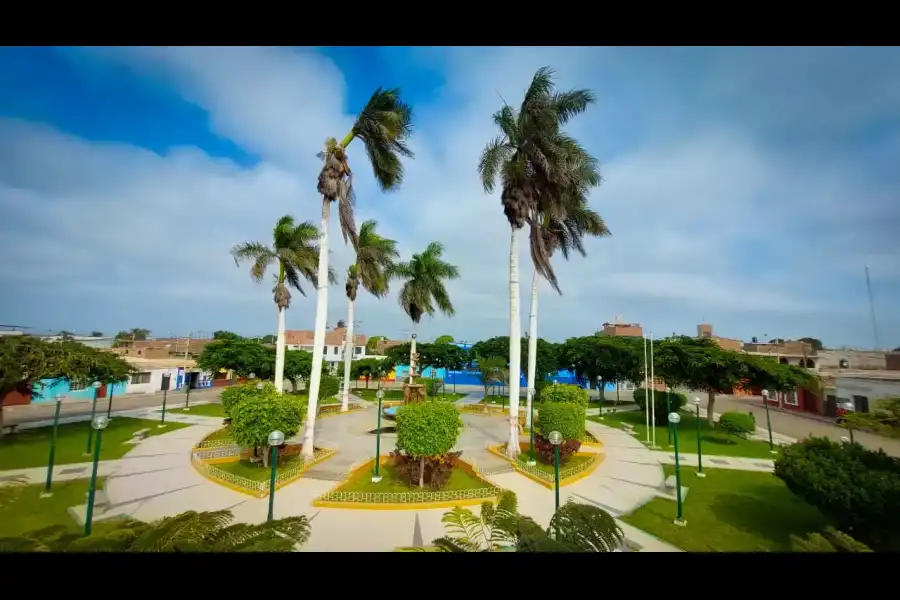 Imagen Plaza De Armas De Jequetepeque - Imagen 1