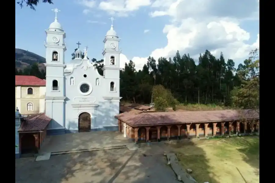 Imagen Iglesia Matriz De Santa Rosa De Ocopa - Imagen 1