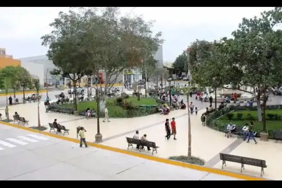 Imagen Plaza De Armas De Sullana - Imagen 4