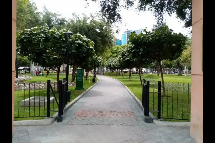 Imagen Parque Central De Miraflores - Imagen 4