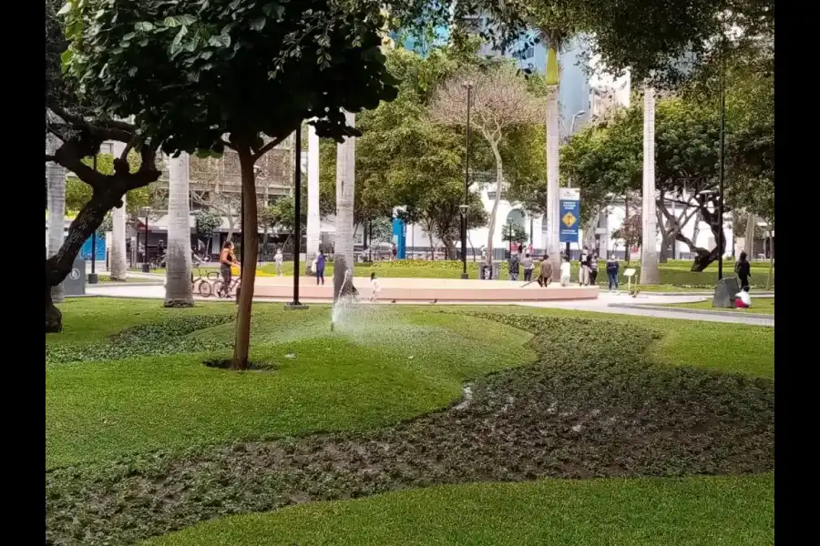 Imagen Parque Central De Miraflores - Imagen 6