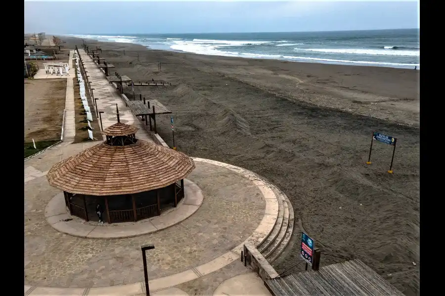 Imagen Playa La Punta De Bombón - Imagen 7