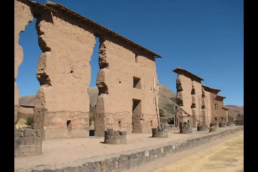 Imagen Parque Arqueológico De Raqchi - Imagen 1