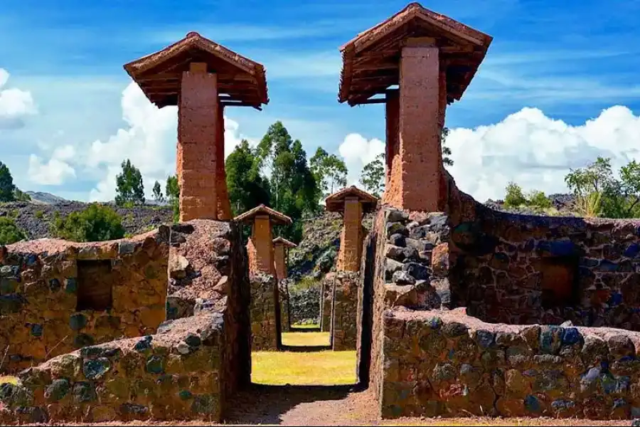 Imagen Parque Arqueológico De Raqchi - Imagen 5