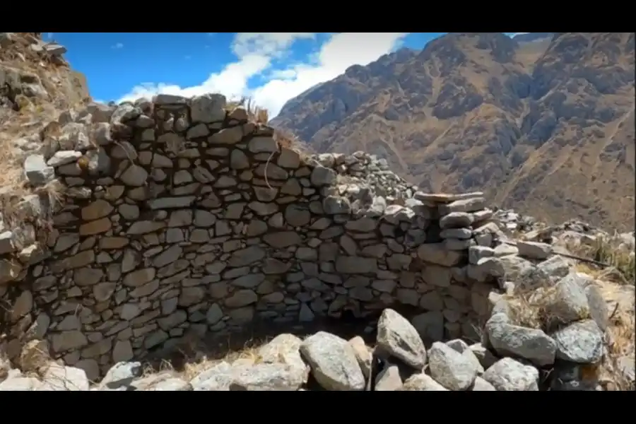 Imagen Sitio Arqueológico De Cochahuasi - Imagen 1