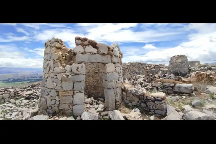 Imagen Sitio Arqueológico De Tunan Marca - Imagen 10