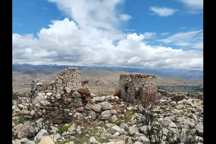 Imagen Sitio Arqueológico De Tunan Marca - Imagen 9