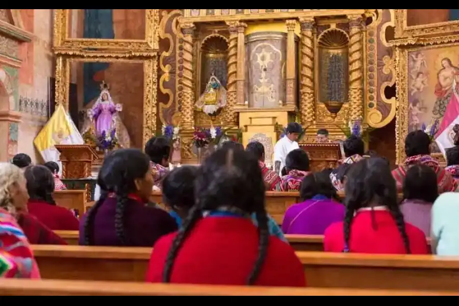 Imagen Tradicional Misa En Quechua Pisac - Imagen 4