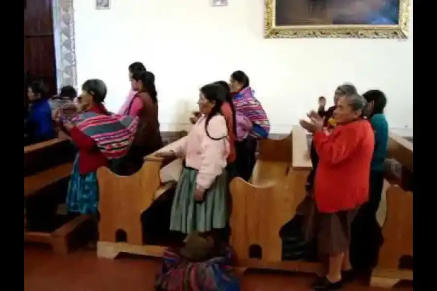 Imagen Tradicional Misa En Quechua Pisac - Imagen 5