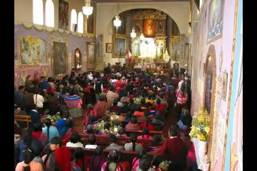 Imagen Tradicional Misa En Quechua Pisac - Imagen 6