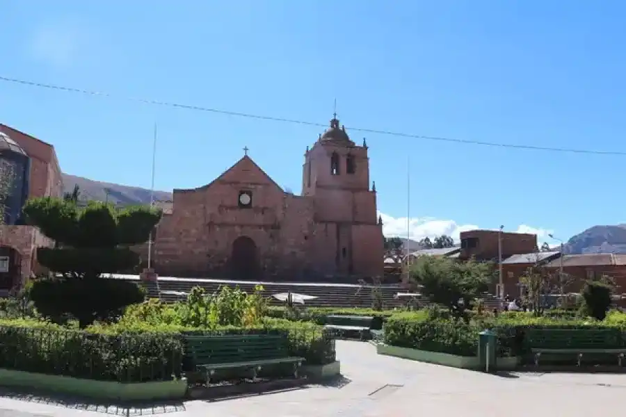 Imagen Templo De San Pedro Apostol - Imagen 1