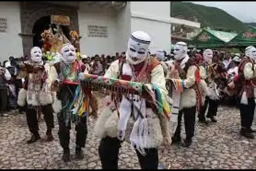 Imagen Fiesta De La Cruces De Pentecostes De Yucay - Imagen 1