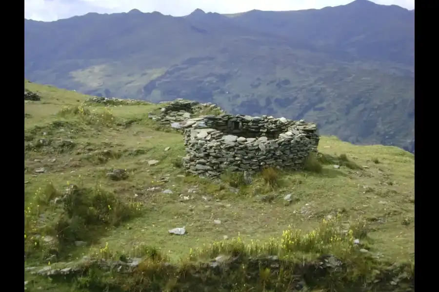 Imagen Sitio Arqueológico De Yarush - Imagen 1