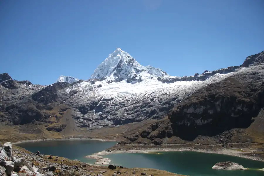 Imagen Nevado Huaguruncho - Imagen 1